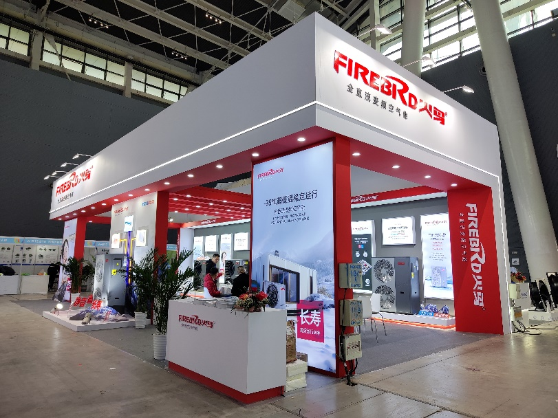 火鳥(niǎo)空氣能新款增程式空氣能熱泵亮相2024HPE中國(guó)熱泵展，領(lǐng)先產(chǎn)品預(yù)見(jiàn)未來(lái)！